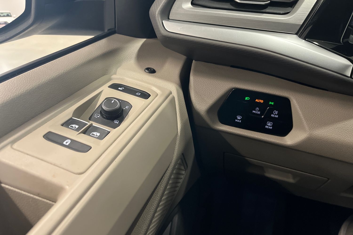 Volkswagen Multivan vaihtoauto
