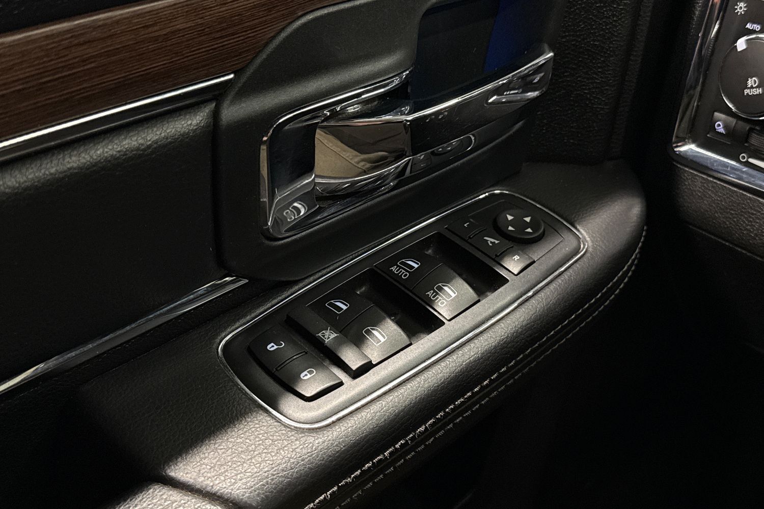 Dodge Ram vaihtoauto