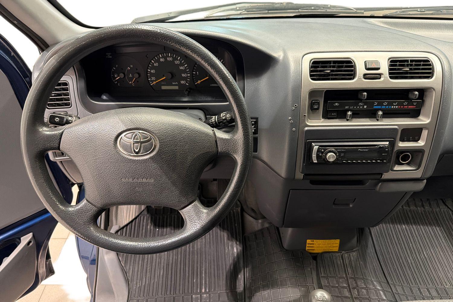 Toyota Hiace vaihtoauto