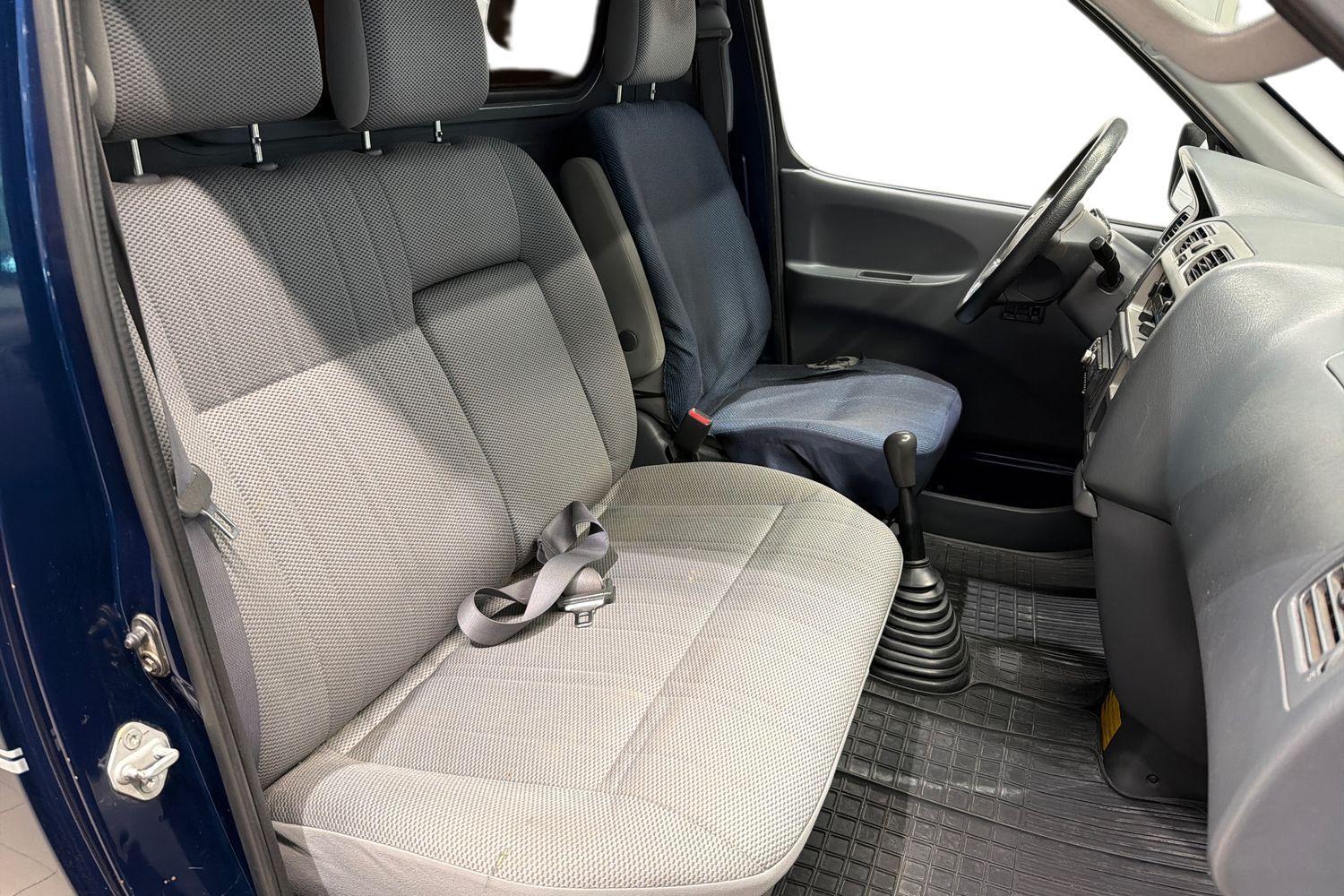 Toyota Hiace vaihtoauto