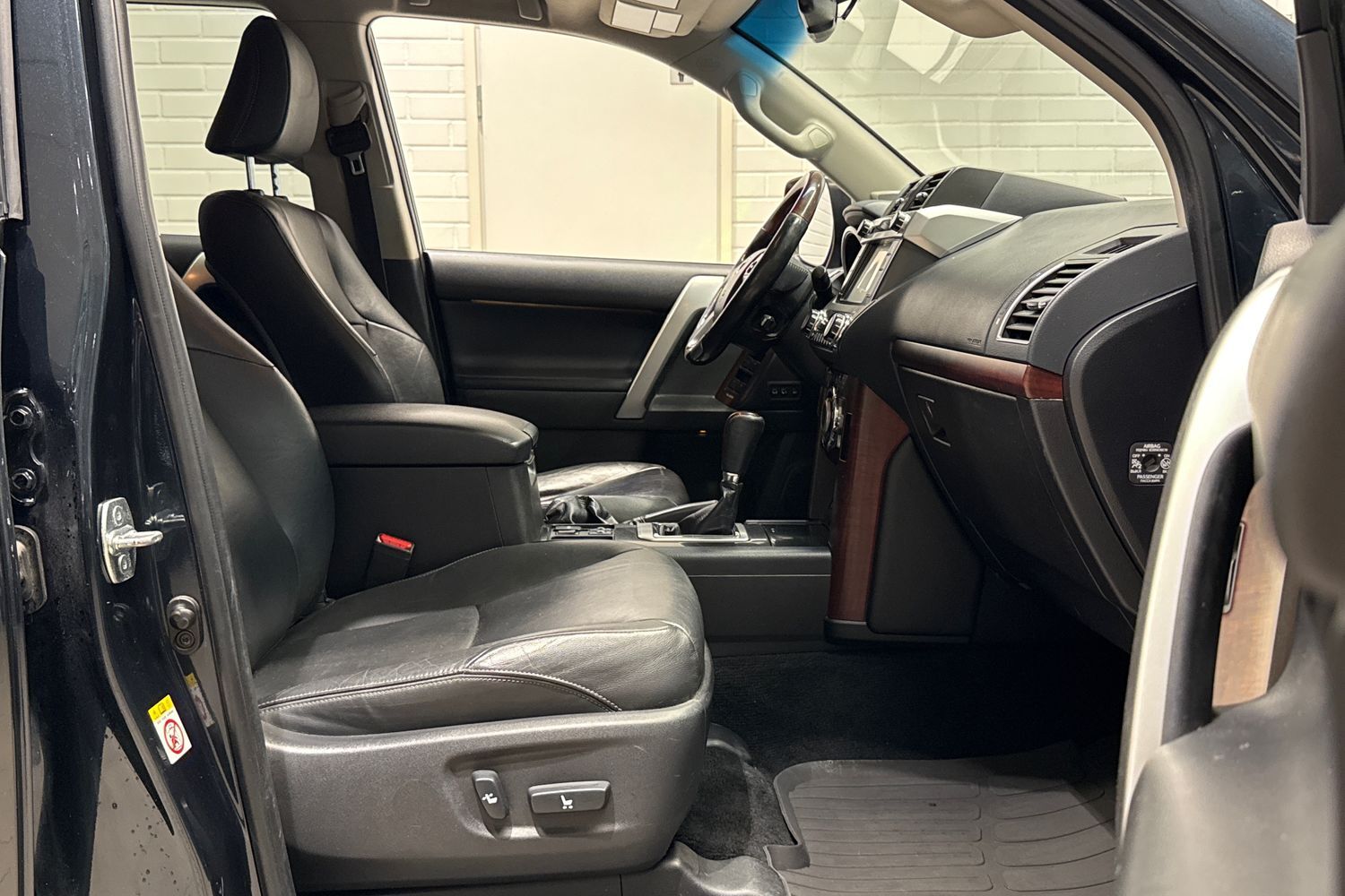 Toyota Land Cruiser vaihtoauto