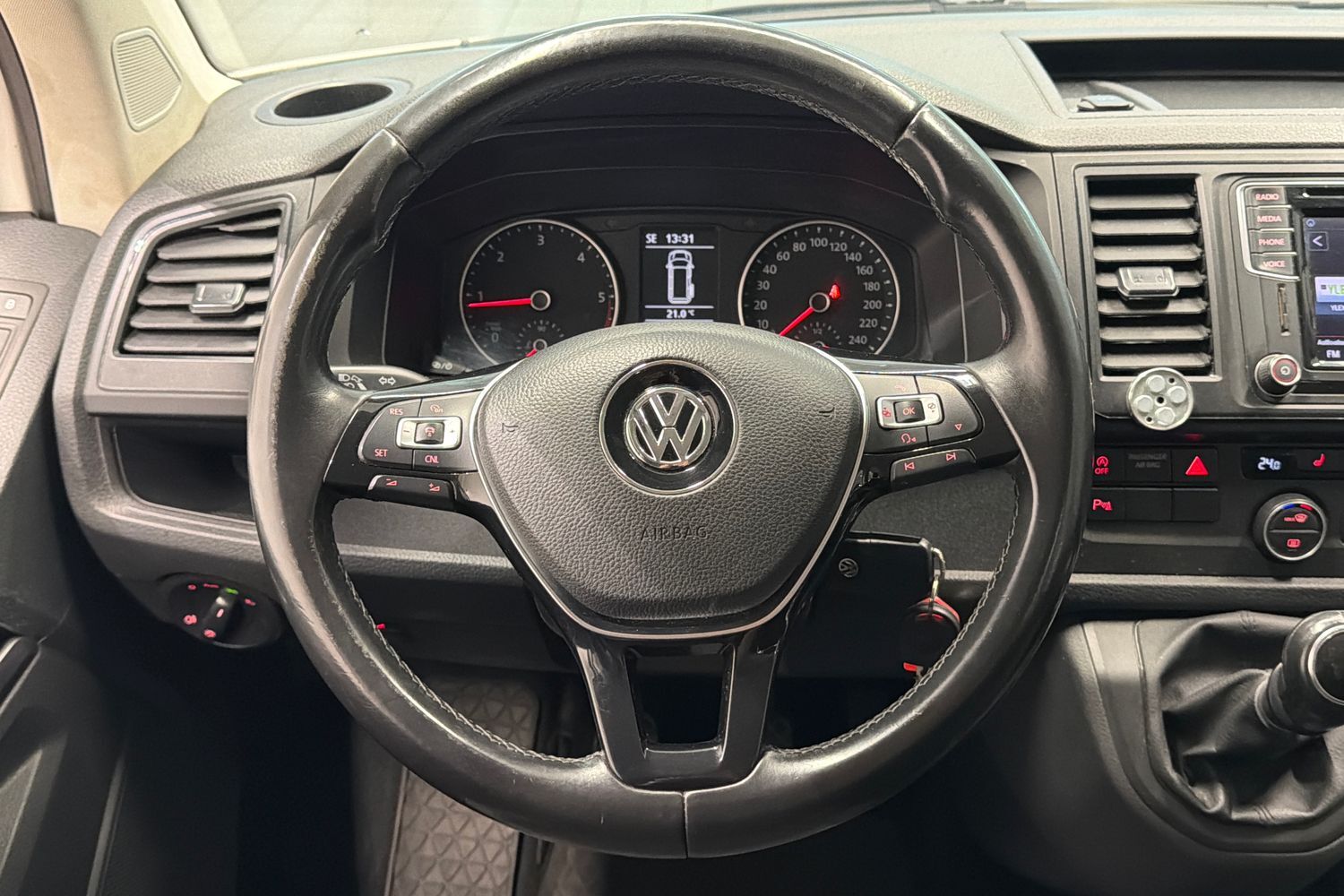 Volkswagen Caravelle vaihtoauto