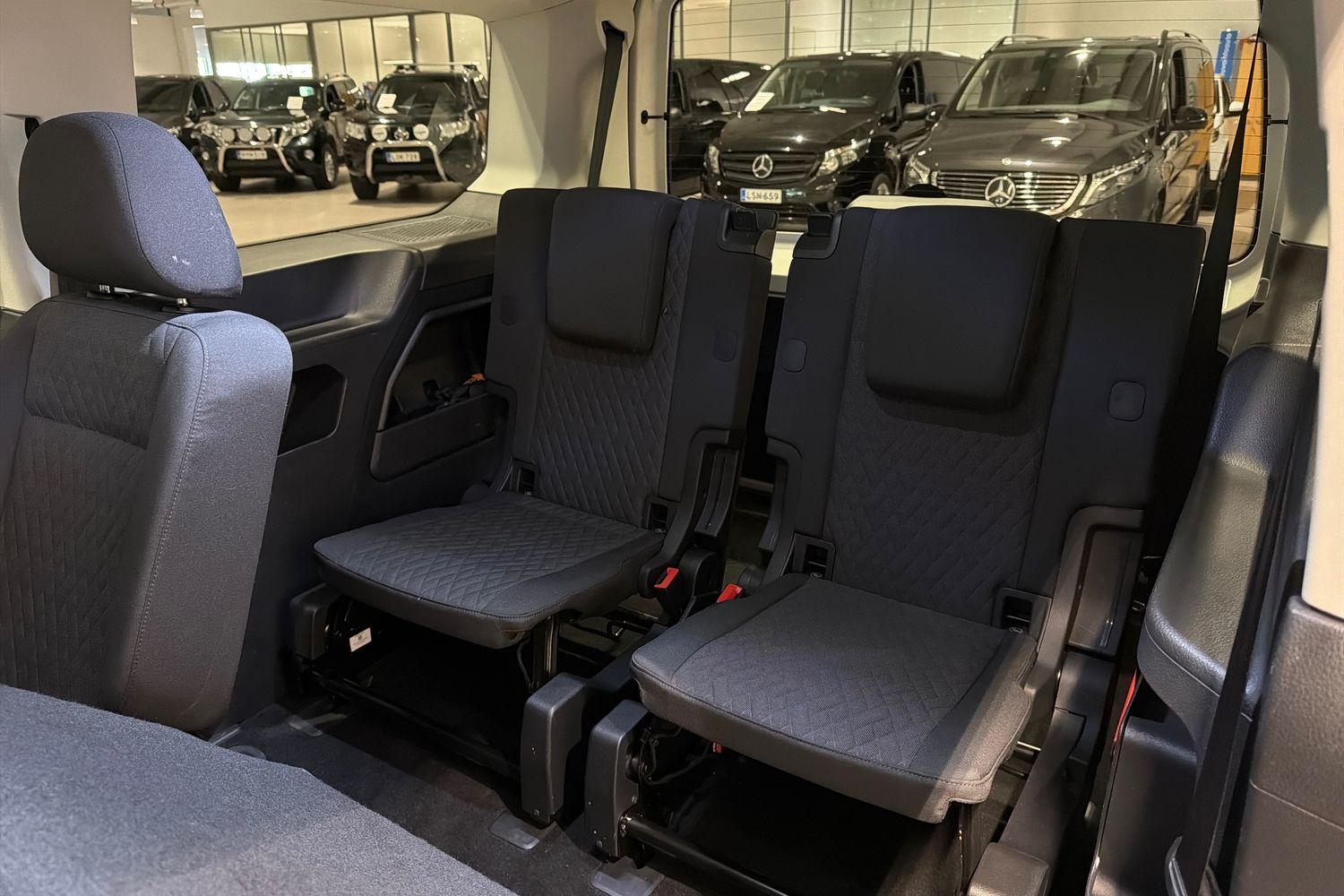 Volkswagen Caddy Maxi vaihtoauto