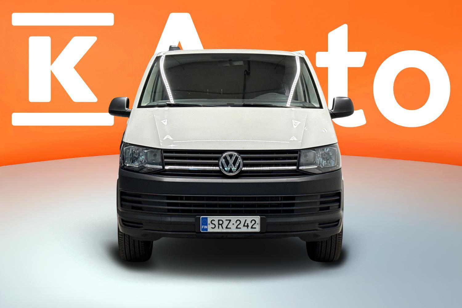 Volkswagen Caravelle vaihtoauto