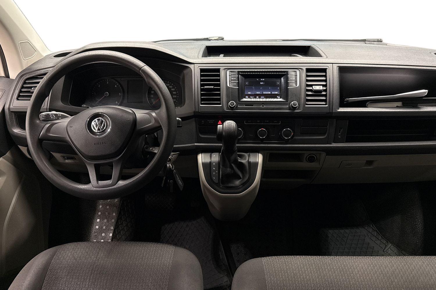 Volkswagen Caravelle vaihtoauto