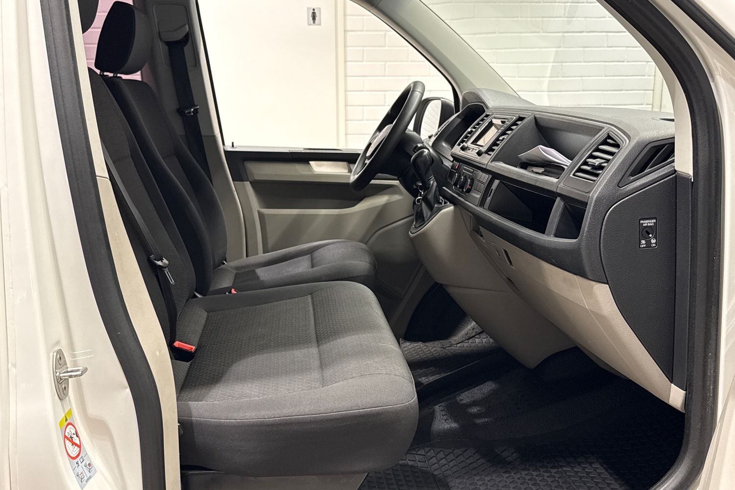 Volkswagen Caravelle vaihtoauto