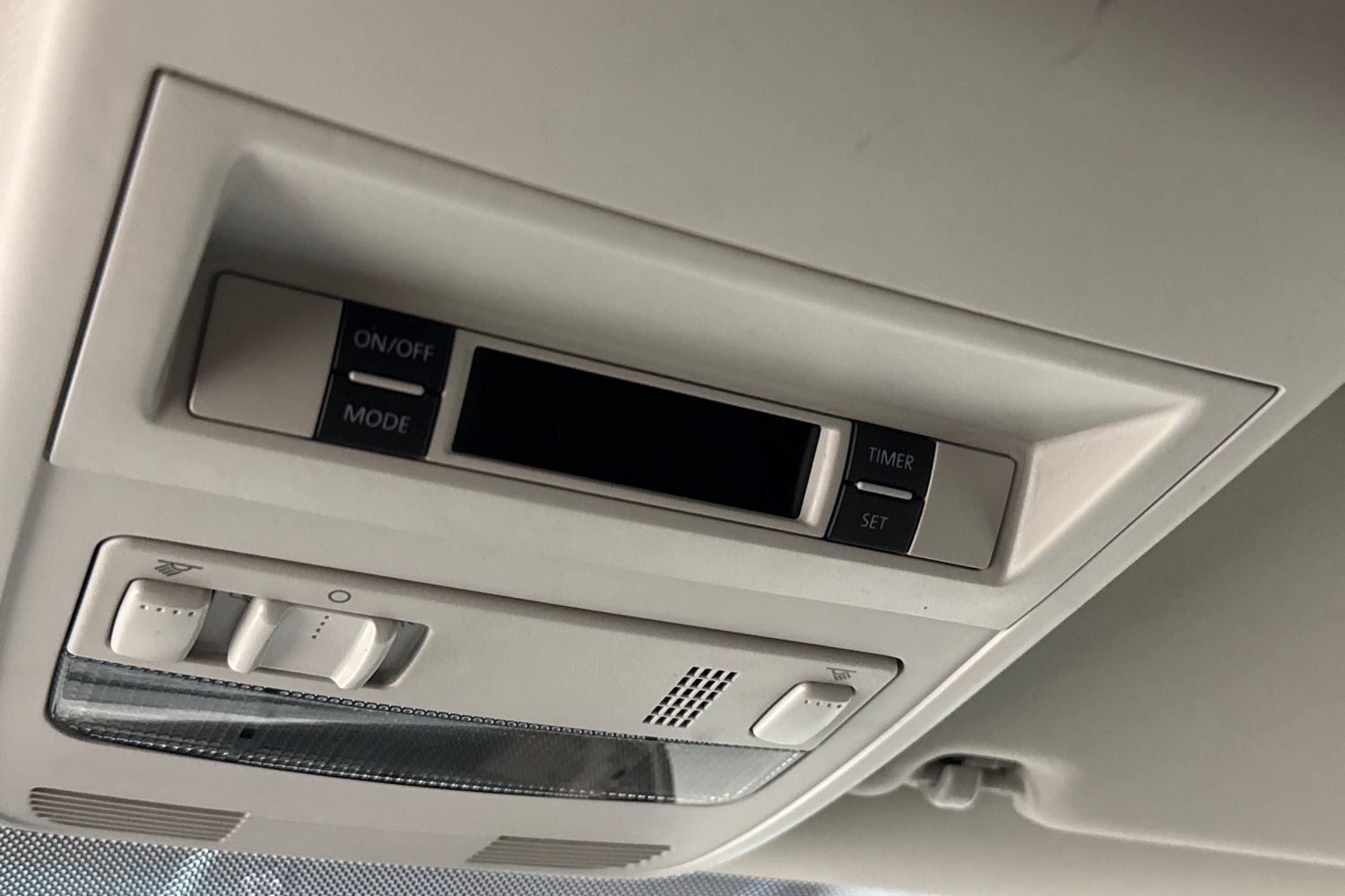 Volkswagen Caravelle vaihtoauto