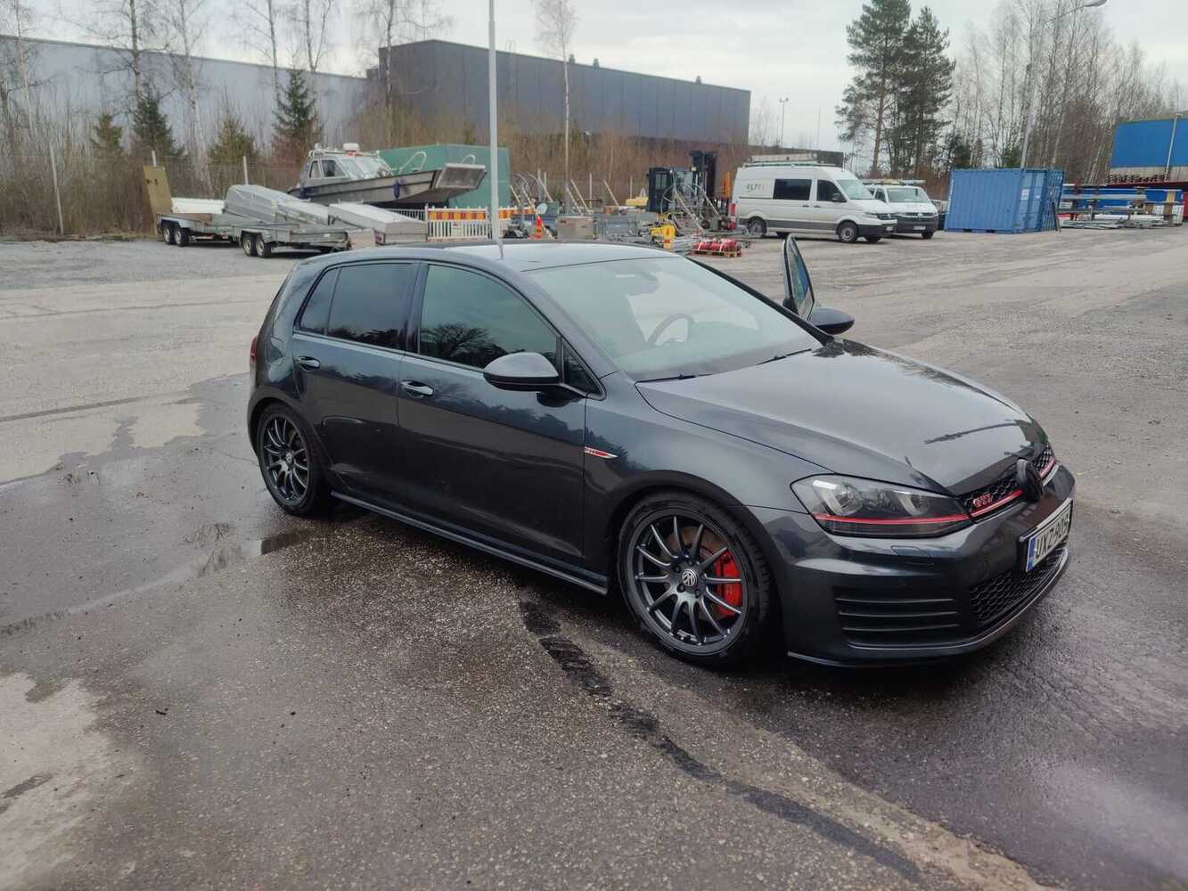Volkswagen Golf vaihtoauto