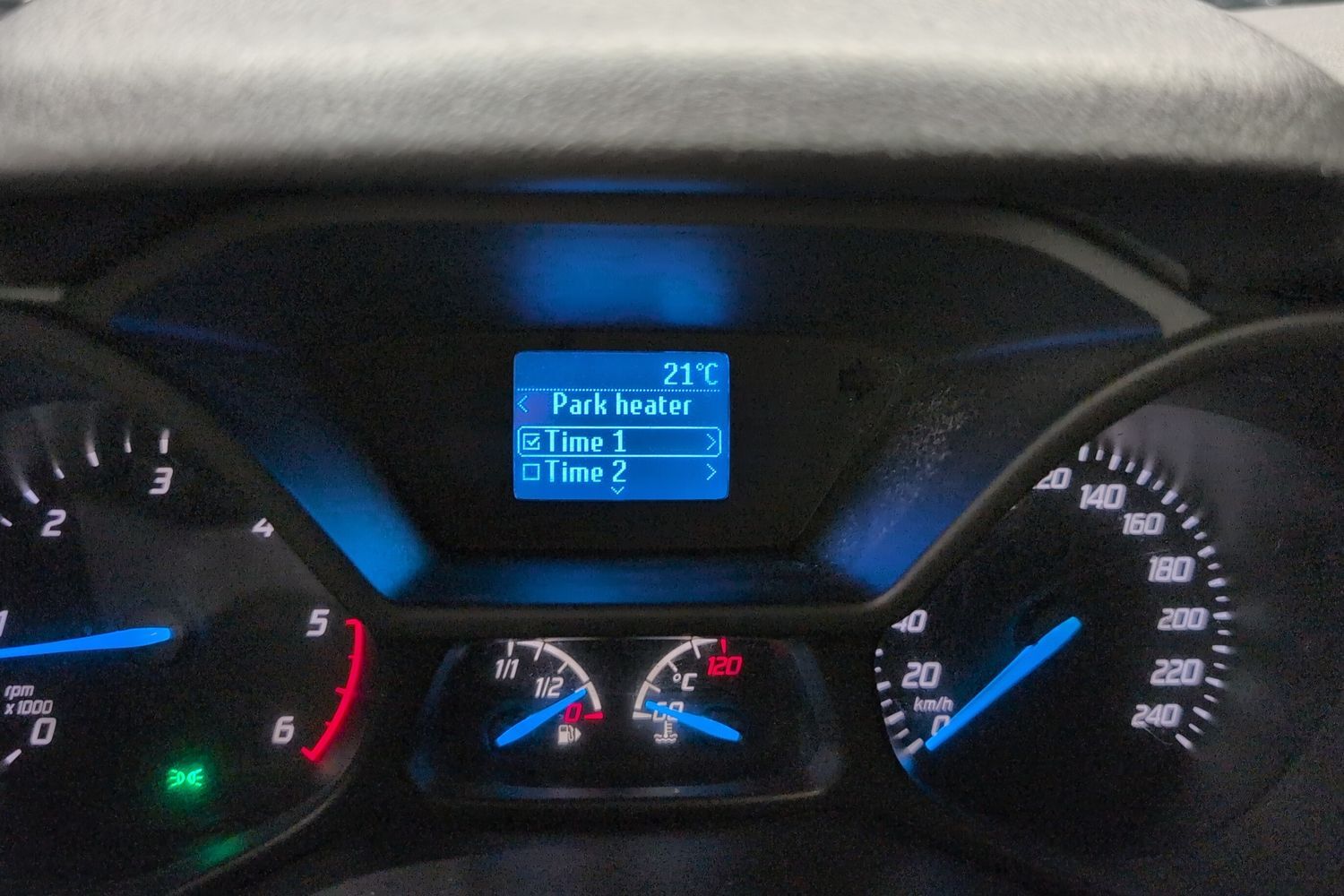 Ford Transit Connect vaihtoauto