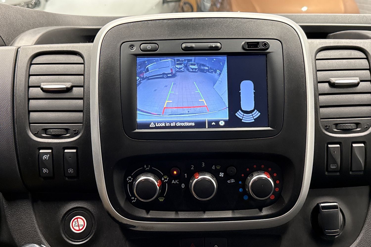 Renault Trafic vaihtoauto