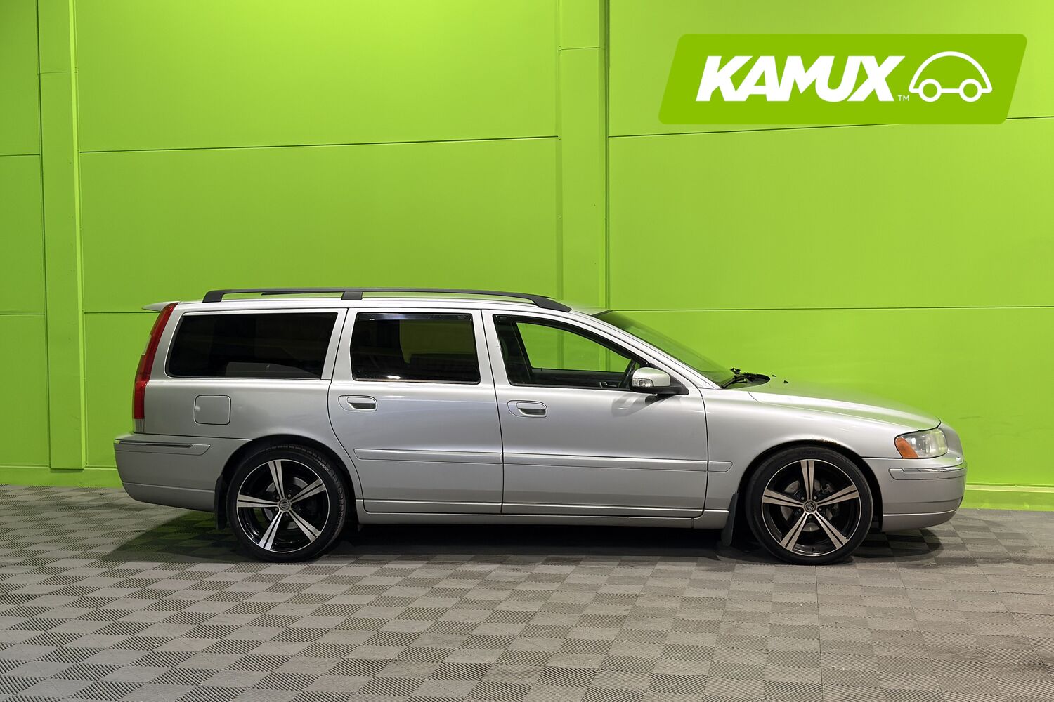 Volvo V70 vaihtoauto