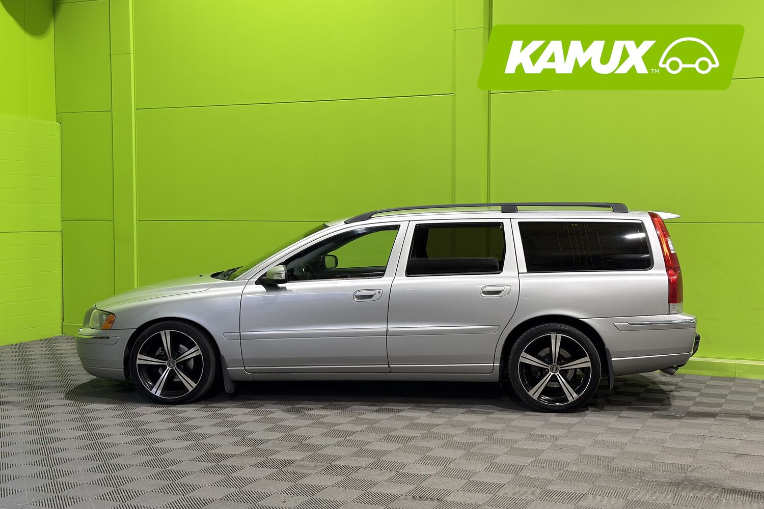 Volvo V70 vaihtoauto