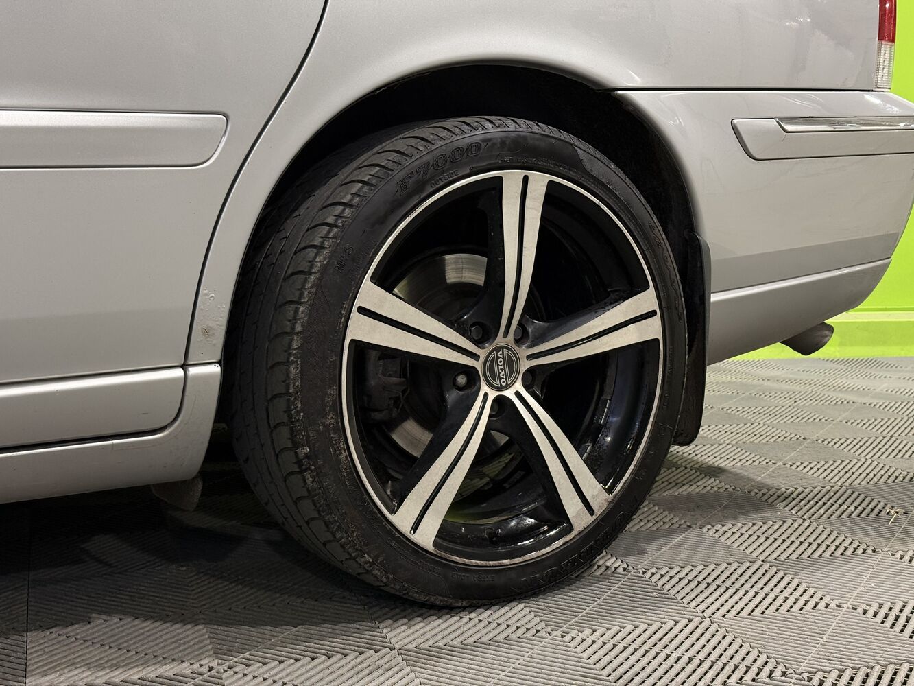 Volvo V70 vaihtoauto