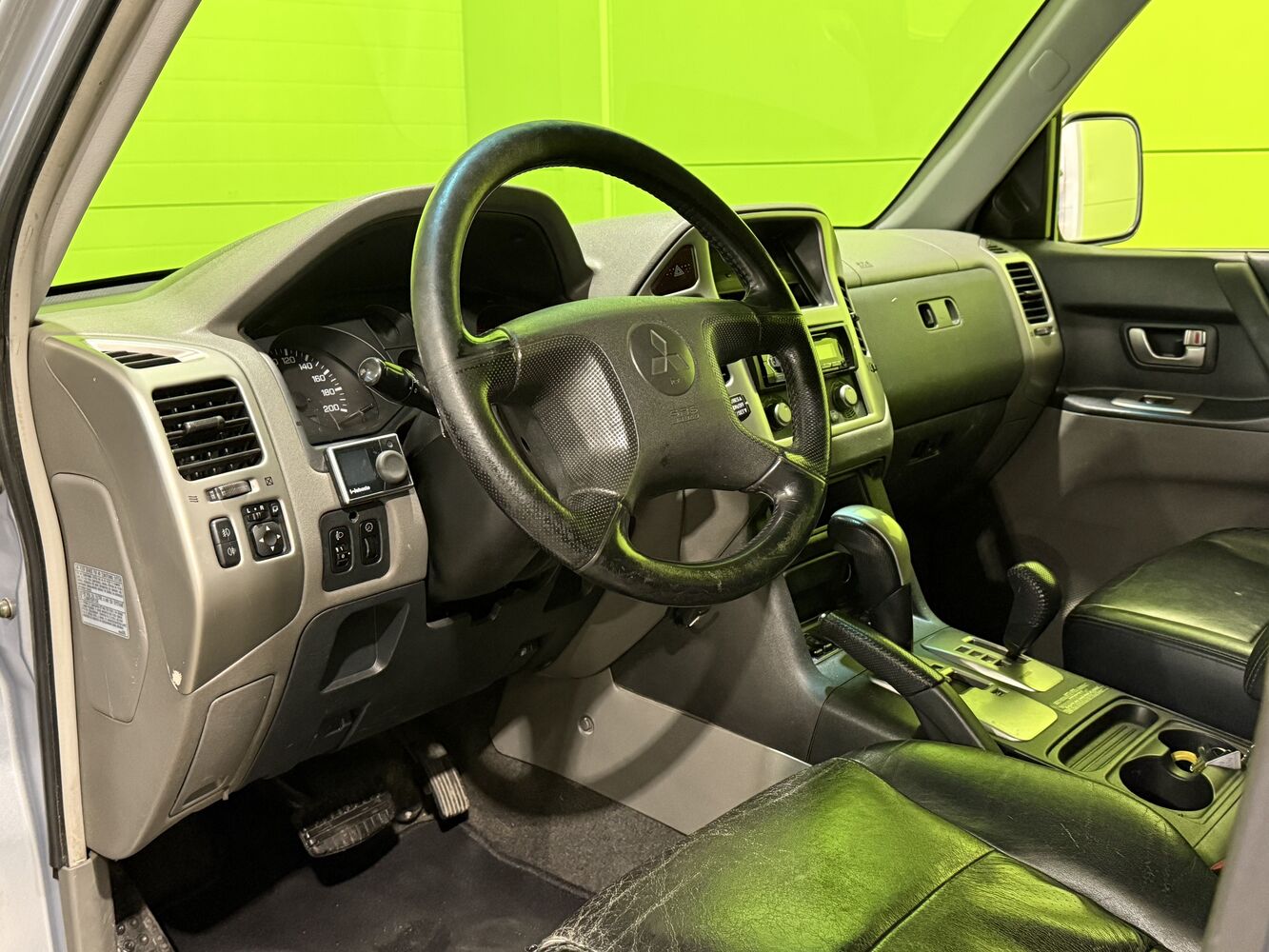 Mitsubishi Pajero vaihtoauto