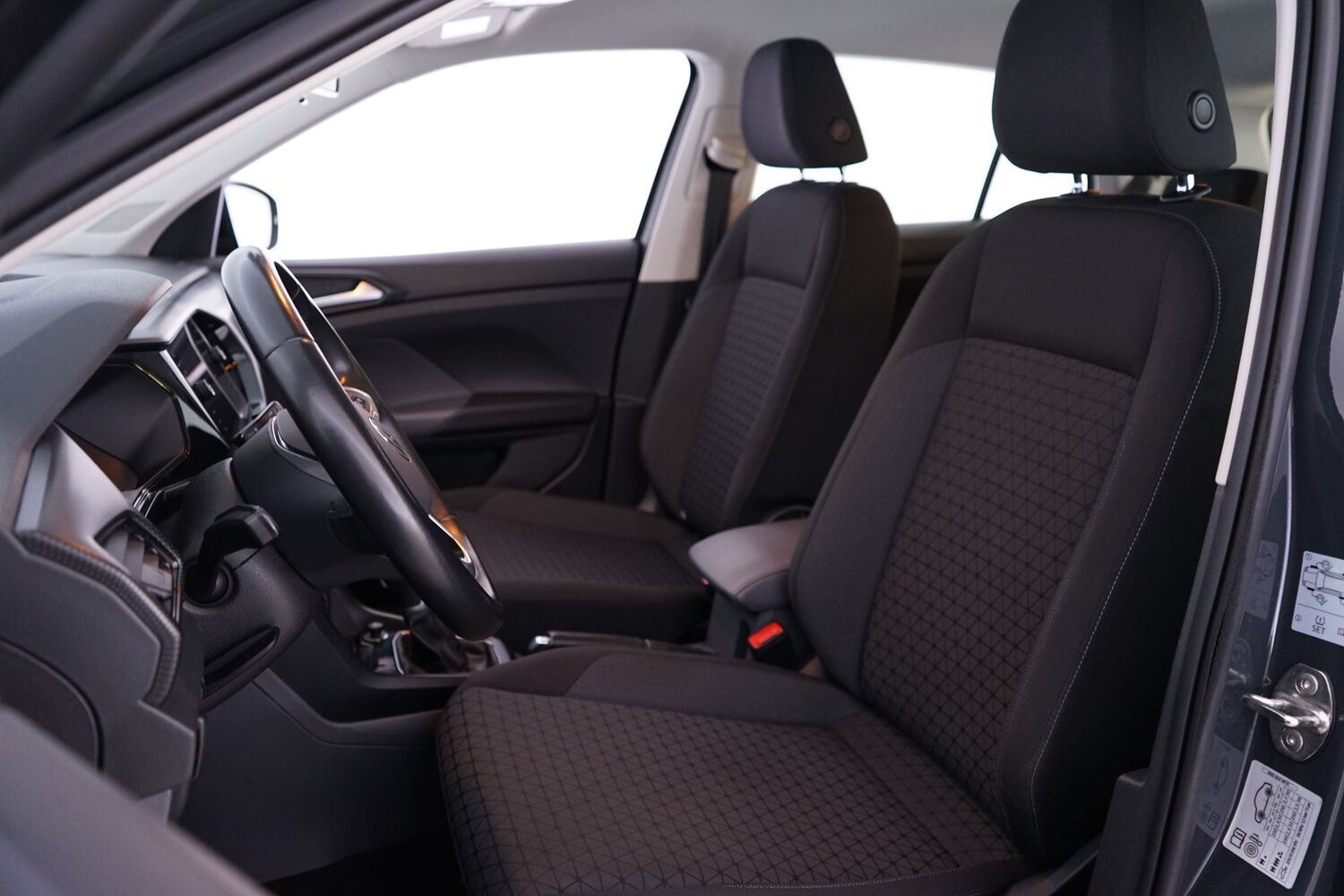 Volkswagen T-Cross vaihtoauto