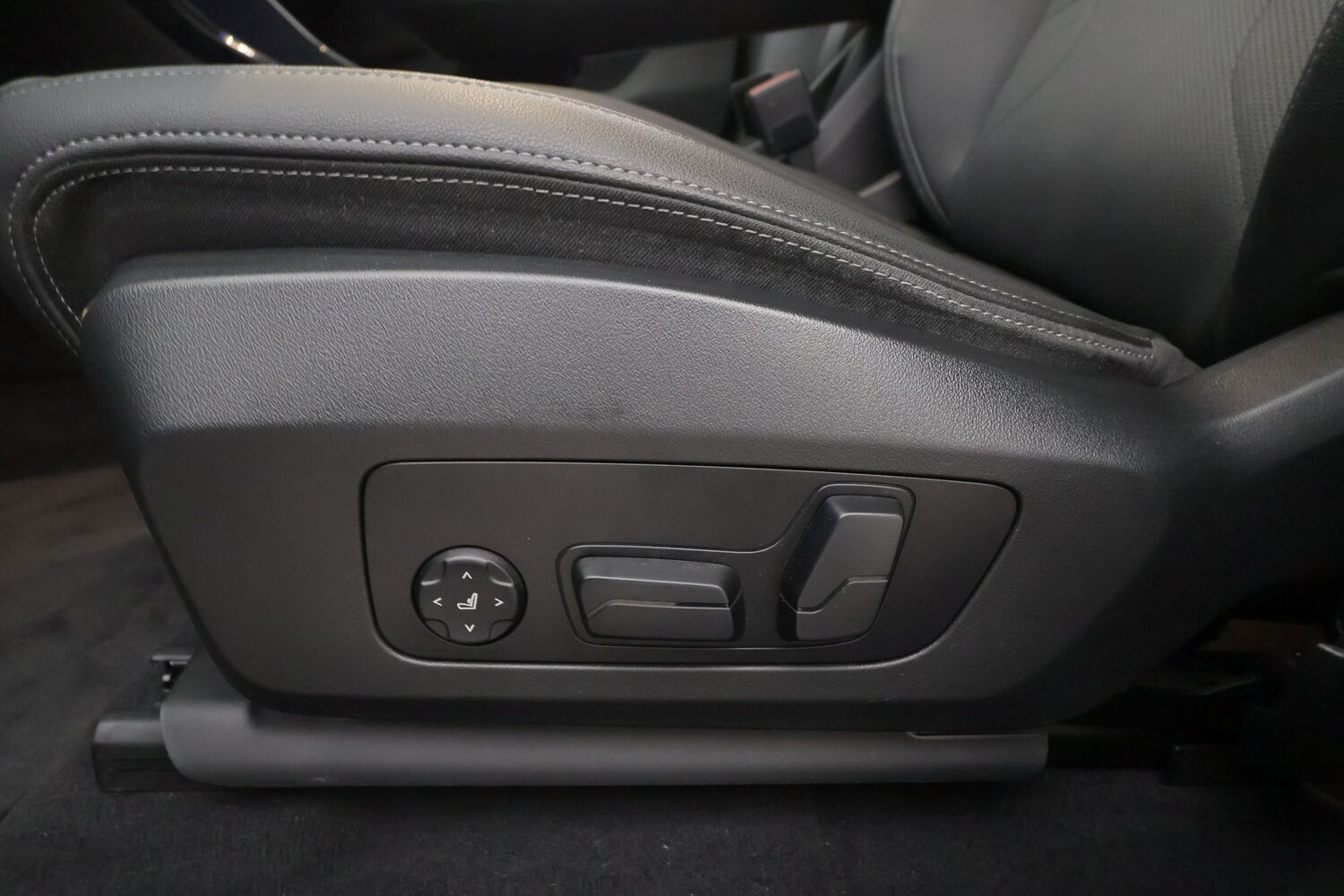 BMW iX1 vaihtoauto