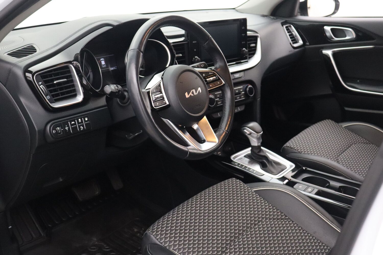 Kia XCeed vaihtoauto