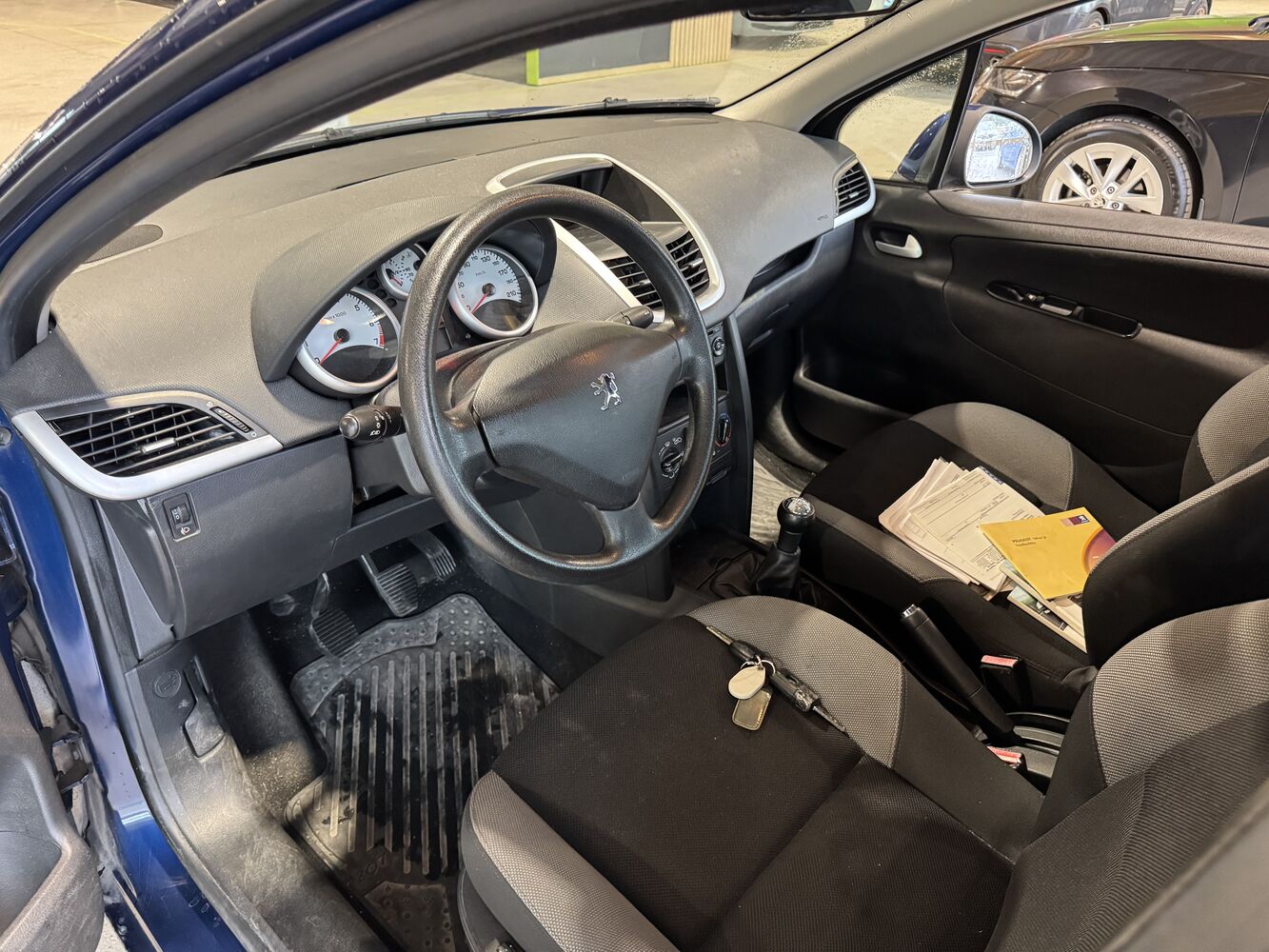 Peugeot 207 vaihtoauto