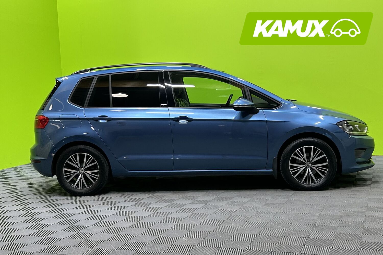 Volkswagen Golf Sportsvan vaihtoauto