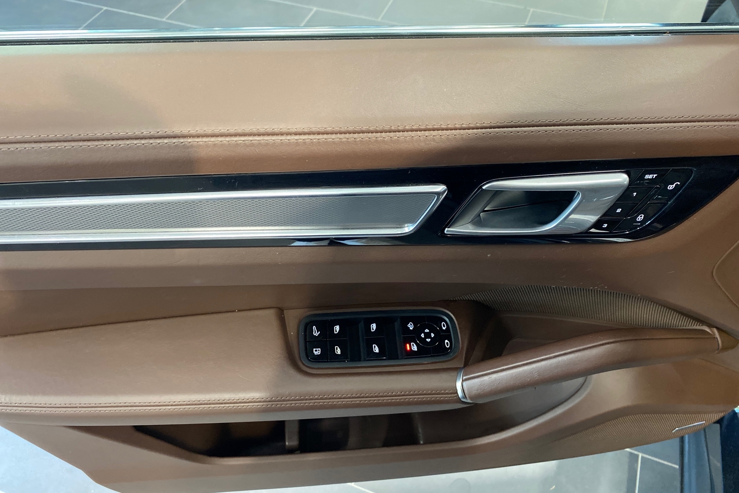 Porsche Cayenne vaihtoauto