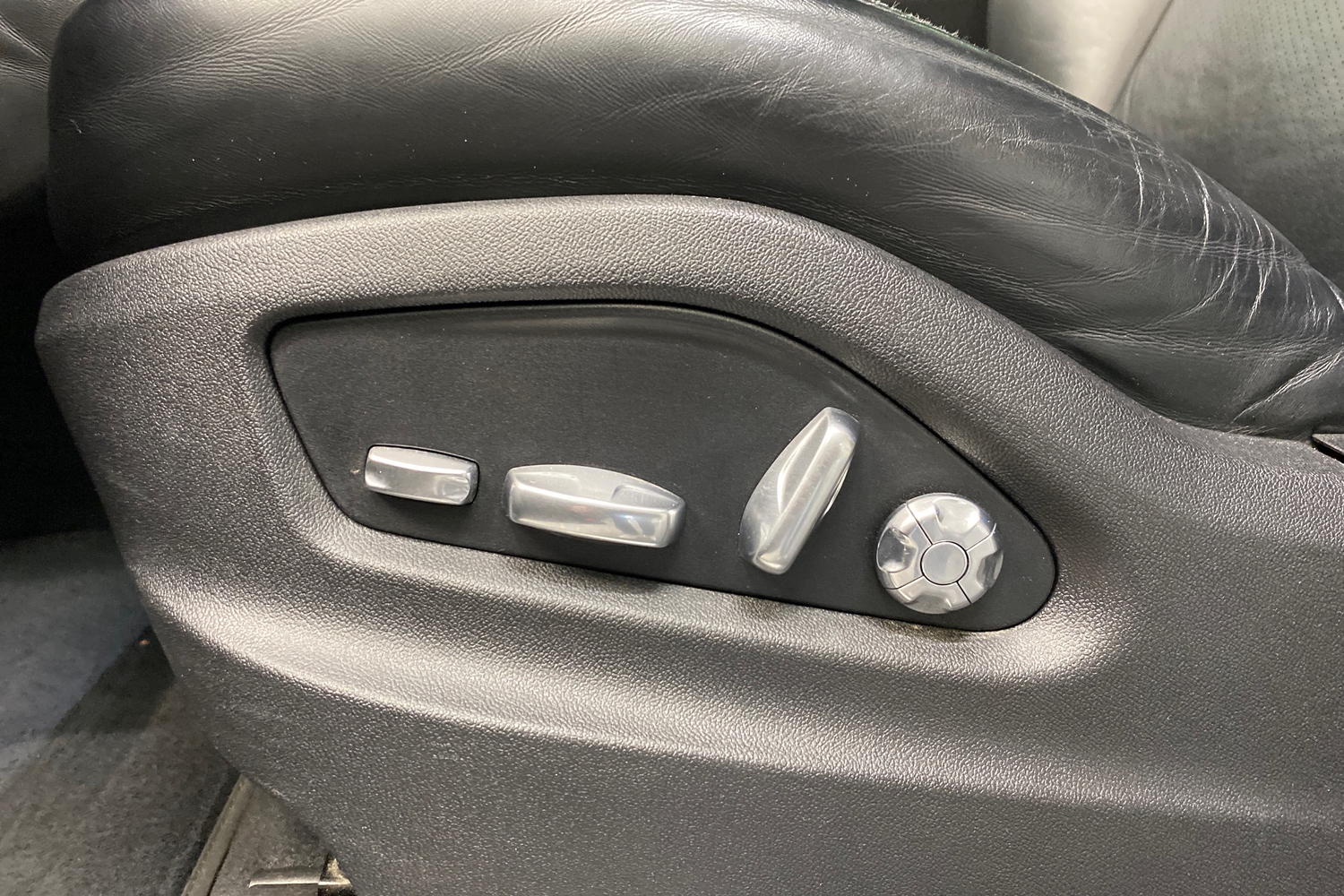 Porsche Cayenne vaihtoauto