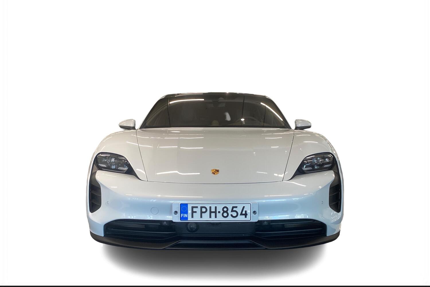 Porsche Taycan vaihtoauto