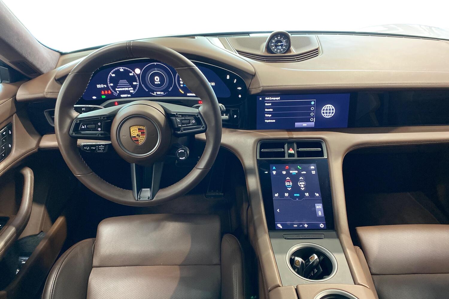 Porsche Taycan vaihtoauto