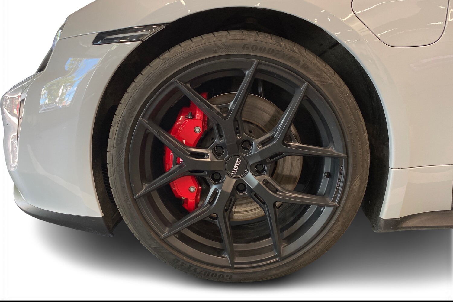 Porsche Taycan vaihtoauto