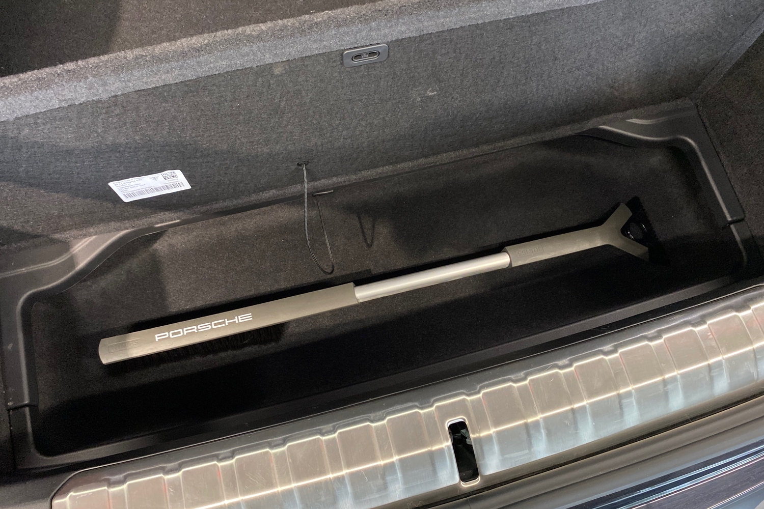 Porsche Taycan vaihtoauto