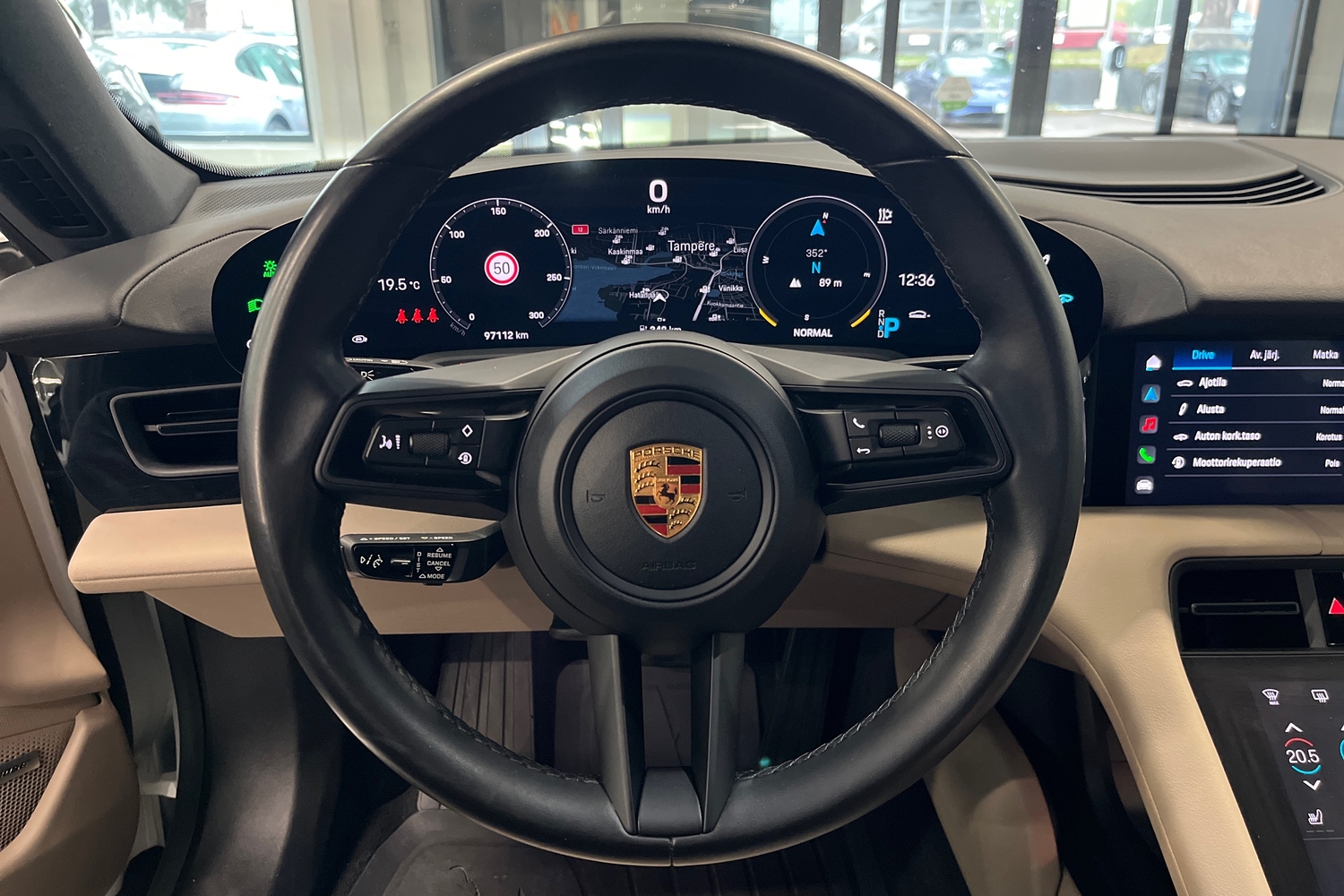 Porsche Taycan vaihtoauto