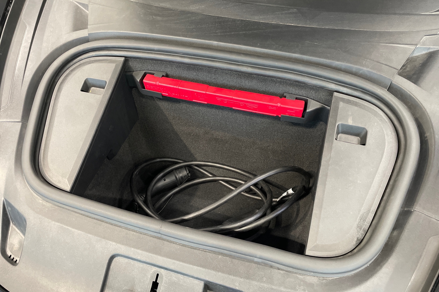 Porsche Taycan vaihtoauto