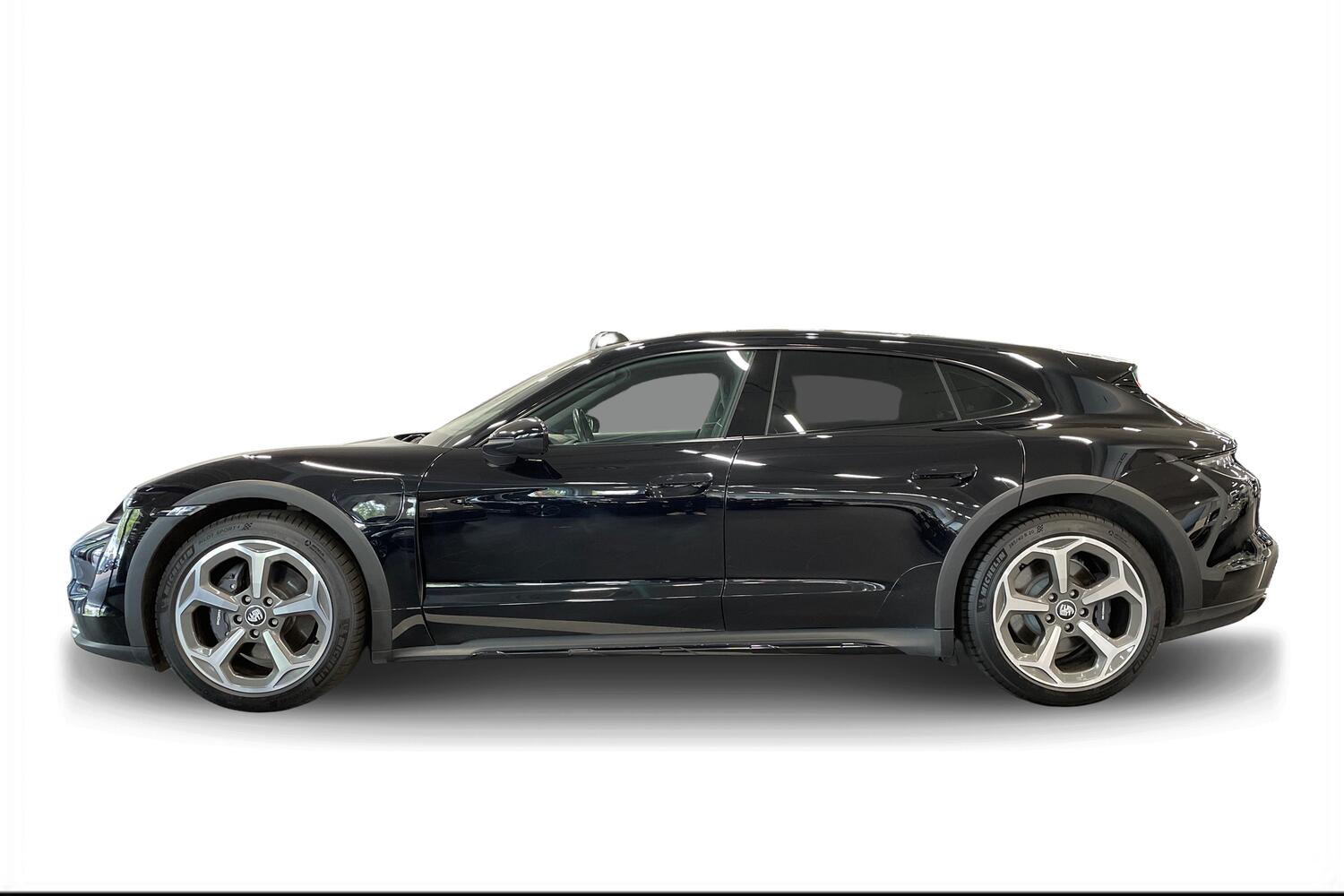Porsche Taycan vaihtoauto