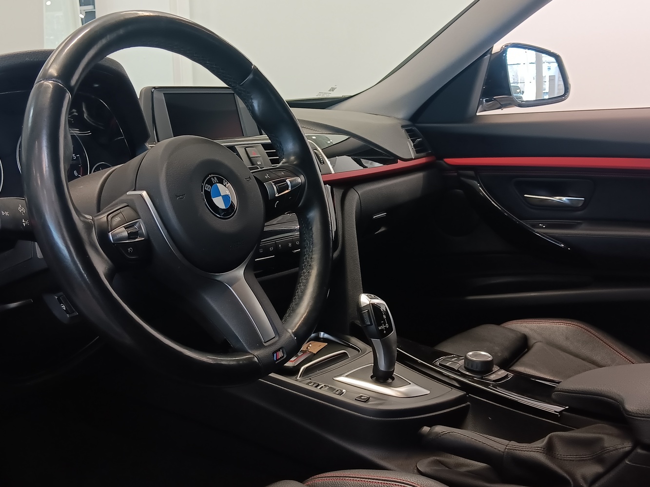 BMW 320 vaihtoauto
