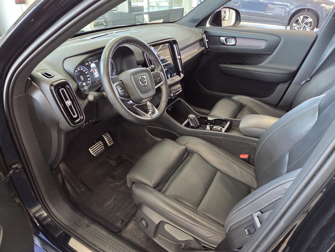 Volvo XC40 vaihtoauto