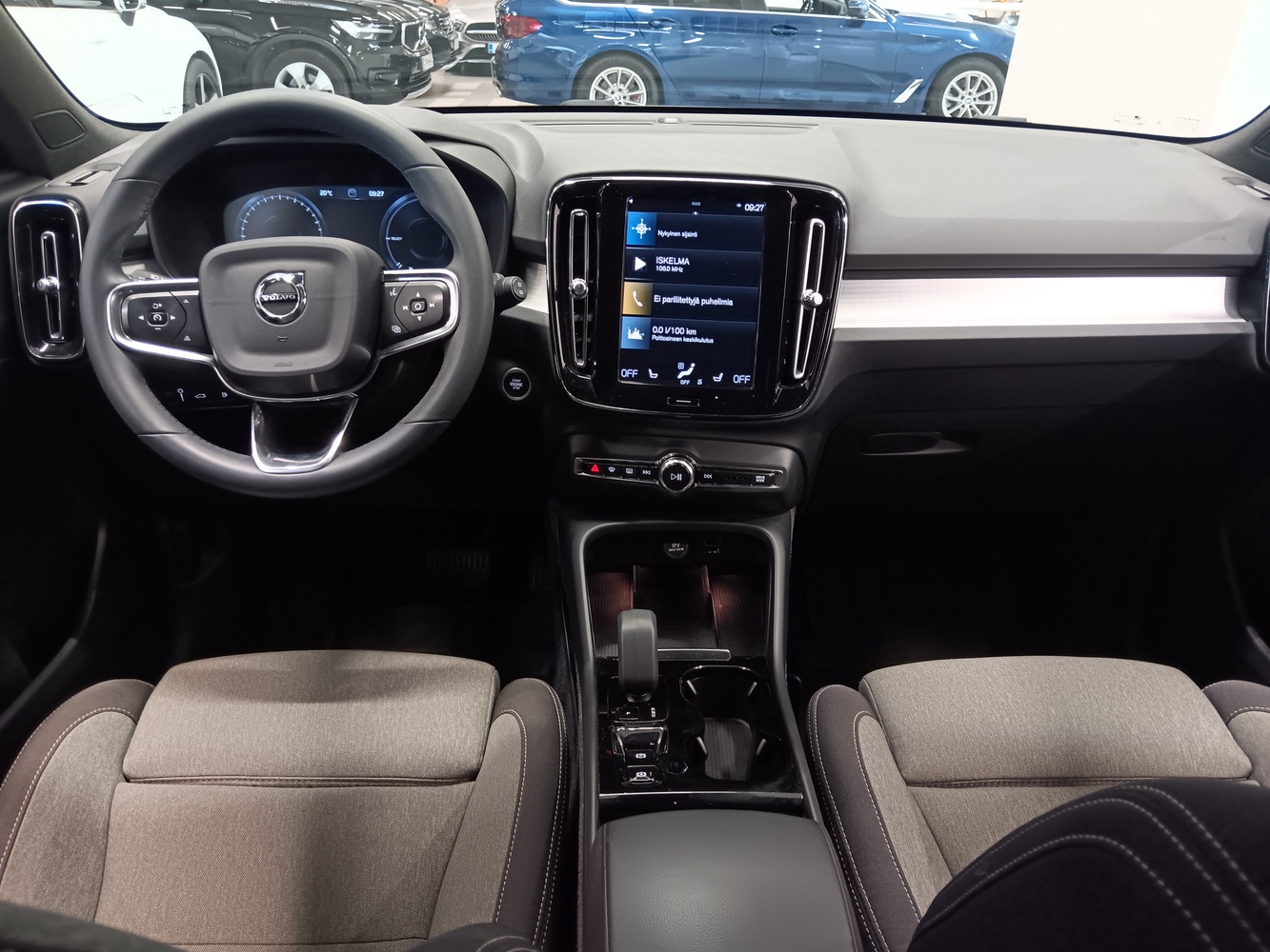 Volvo XC40 vaihtoauto