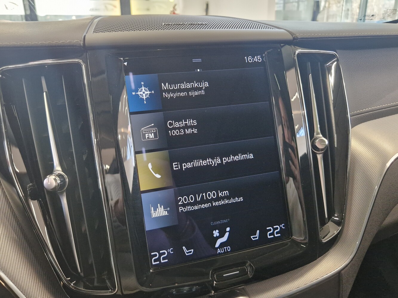Volvo XC60 vaihtoauto