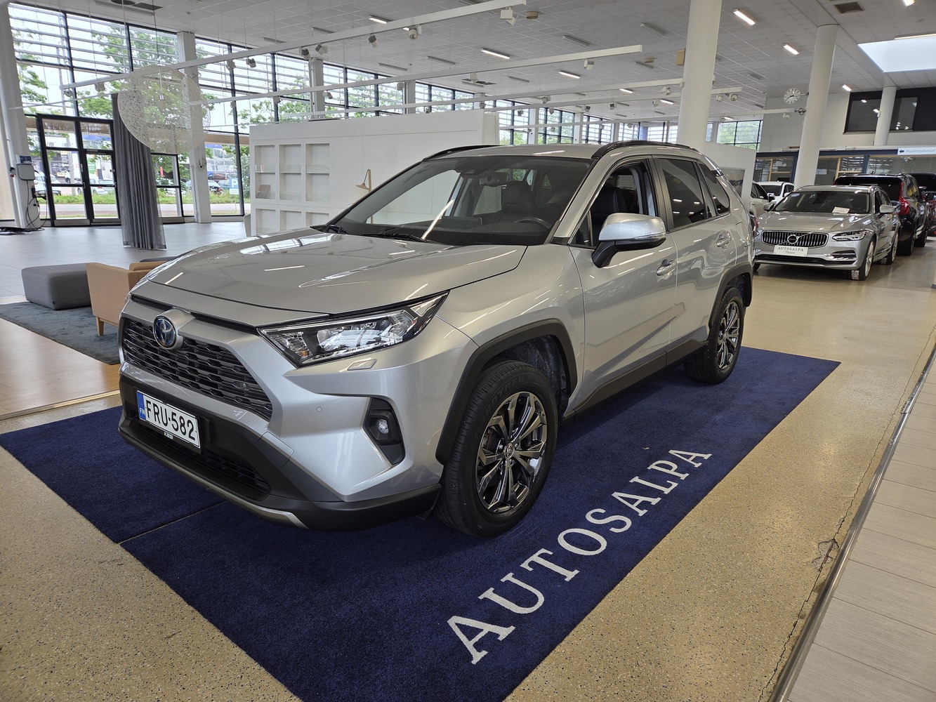 Toyota RAV4 vaihtoauto