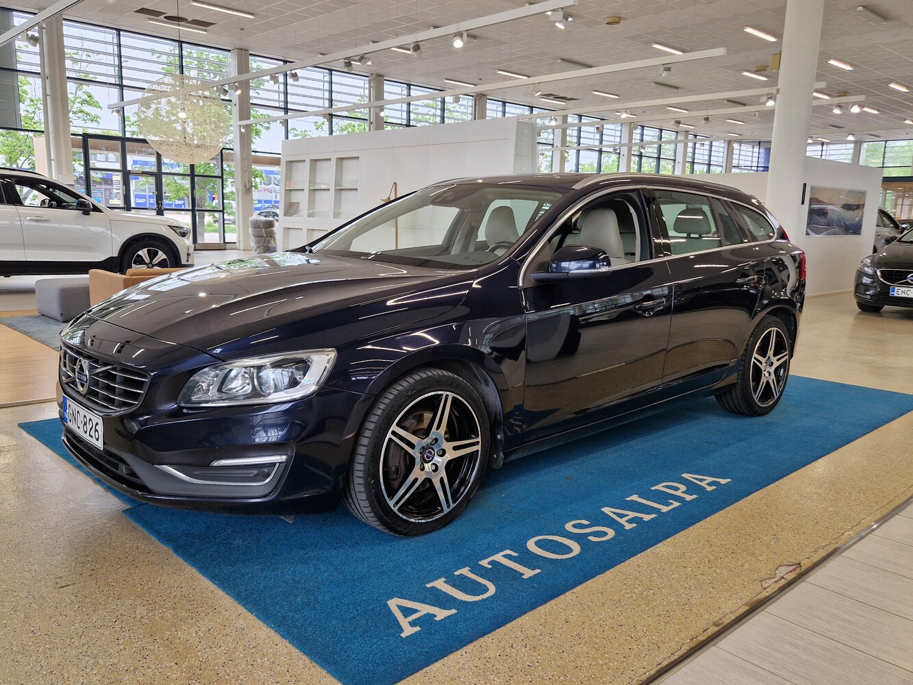Volvo V60 vaihtoauto