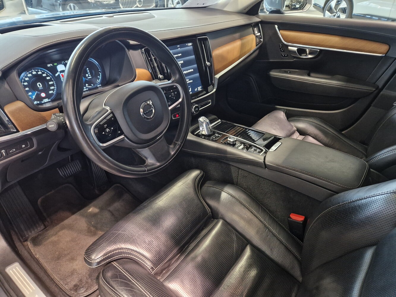 Volvo V90 vaihtoauto