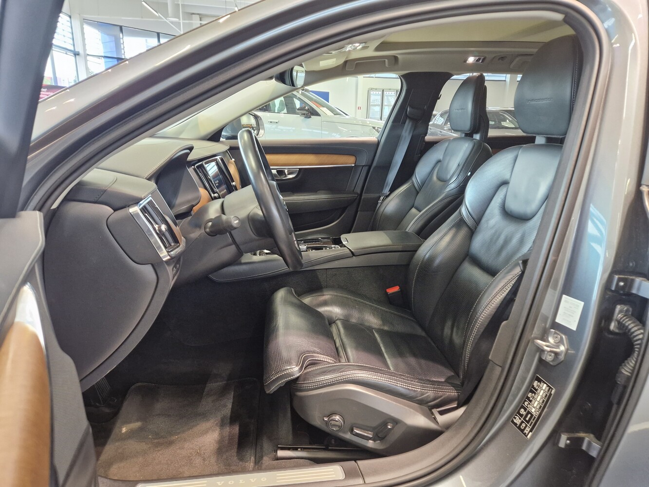 Volvo V90 vaihtoauto