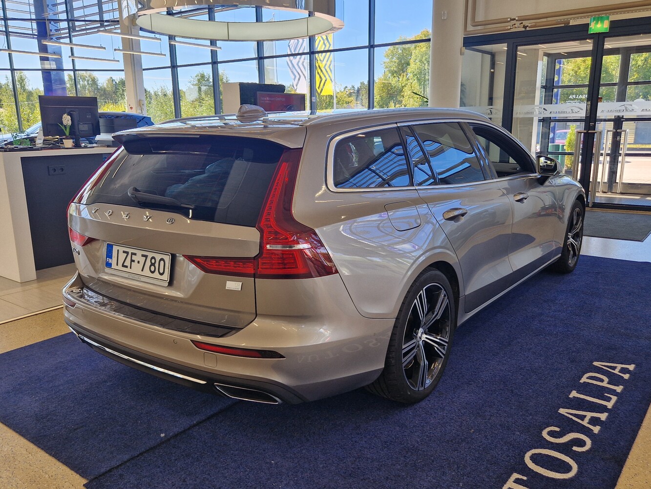 Volvo V60 vaihtoauto