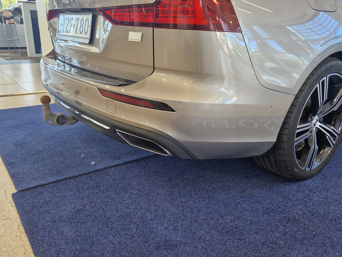 Volvo V60 vaihtoauto
