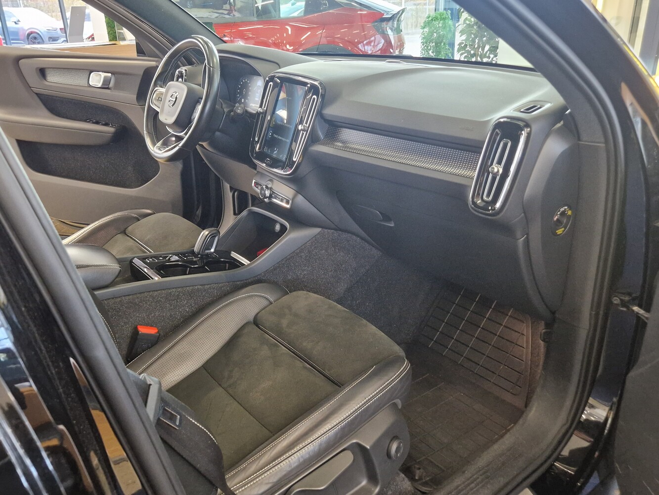 Volvo XC40 vaihtoauto
