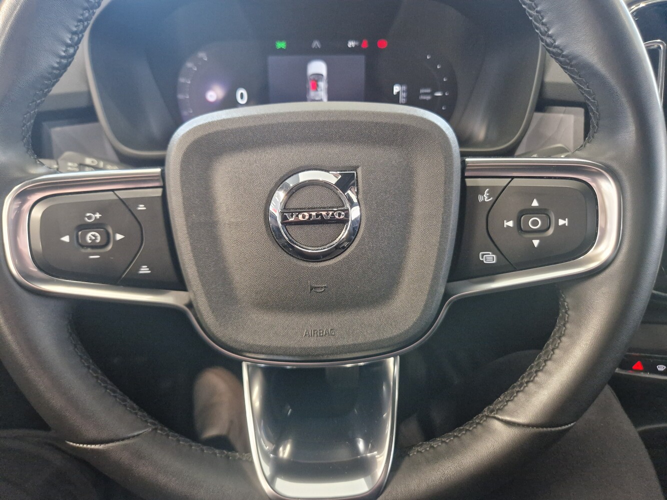 Volvo C40 vaihtoauto
