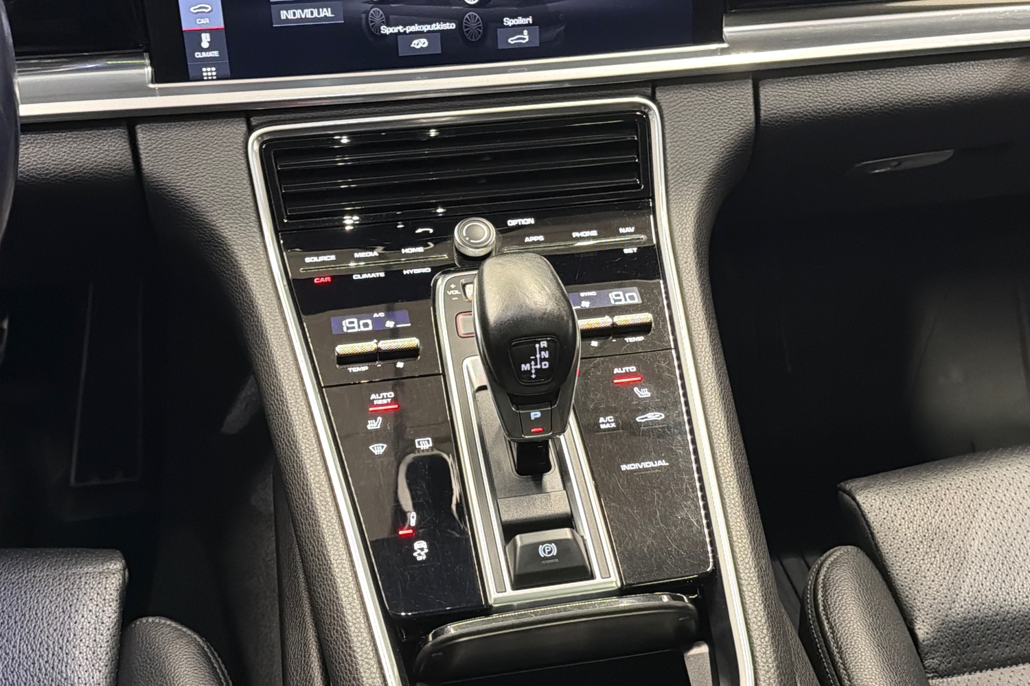 Porsche Panamera vaihtoauto
