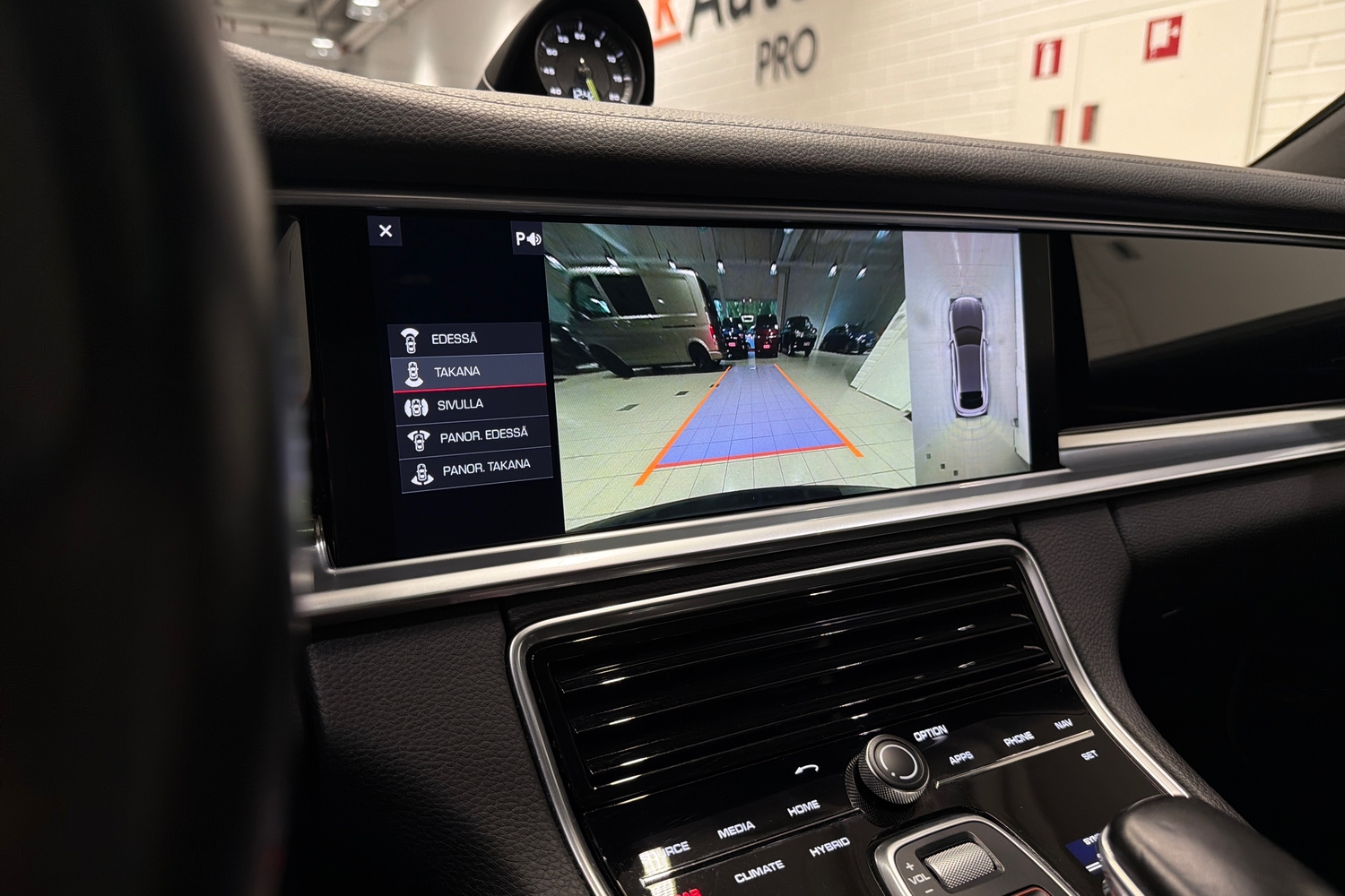 Porsche Panamera vaihtoauto