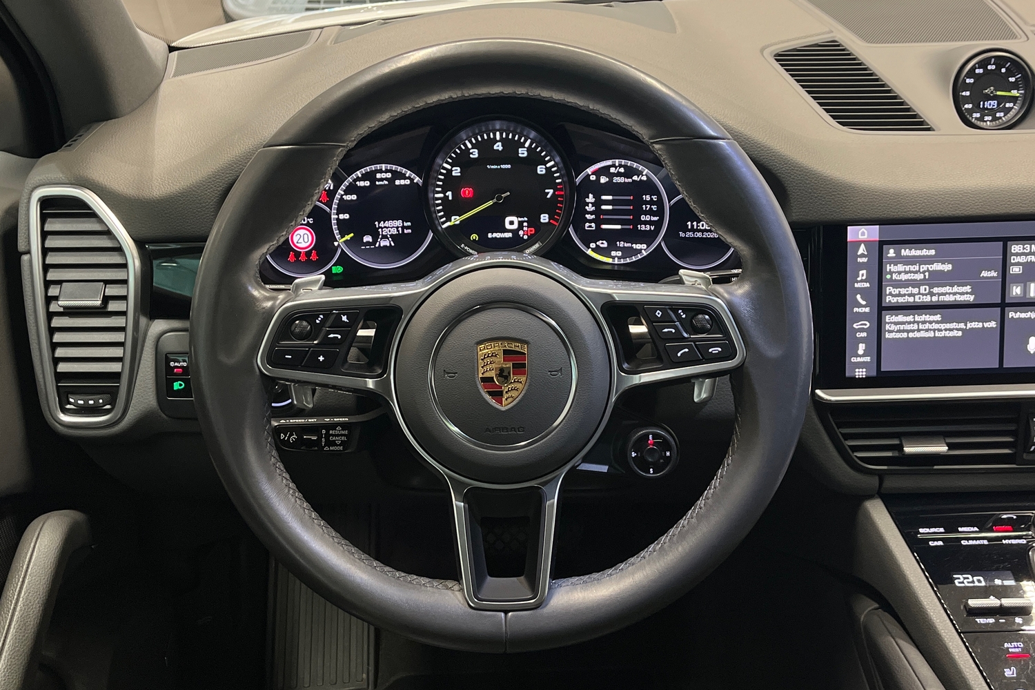 Porsche Cayenne vaihtoauto