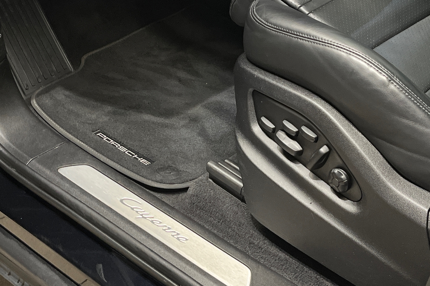 Porsche Cayenne vaihtoauto