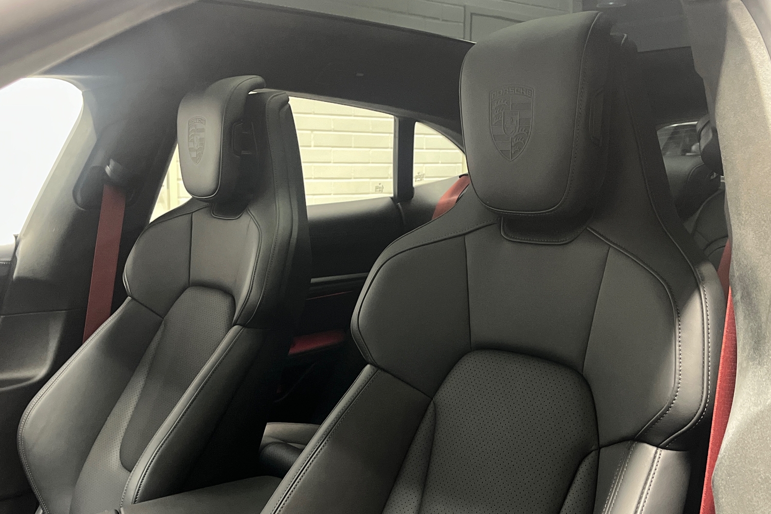 Porsche Taycan vaihtoauto