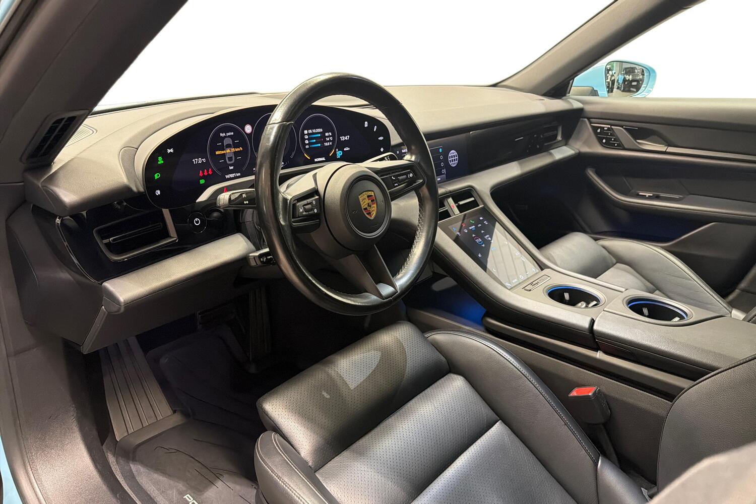 Porsche Taycan vaihtoauto